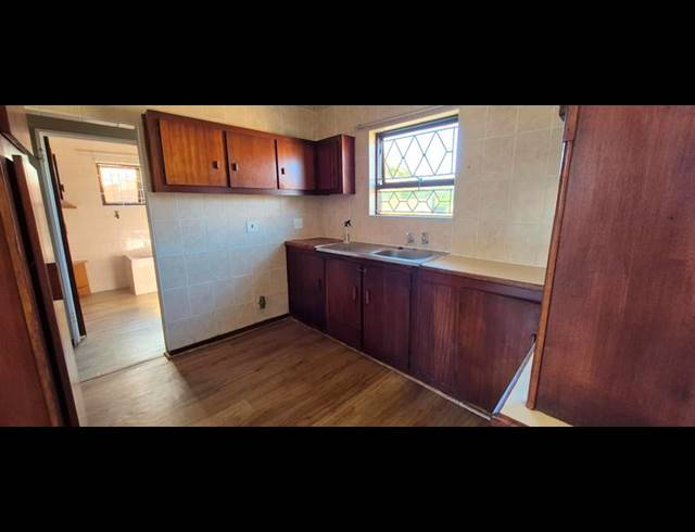 1 BEDROOM PROPERTY TO RENT IN DANA BAY